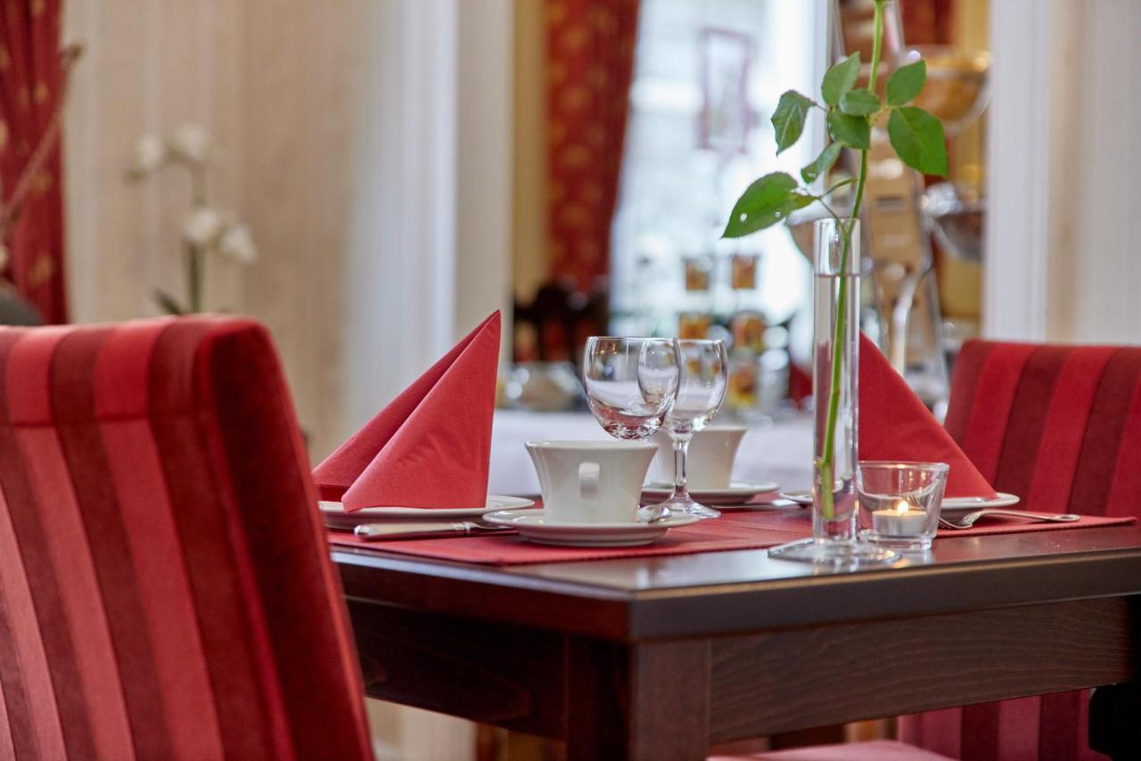 Hotel Sankt Maximilian Bernkastel-Kues Eksteriør billede