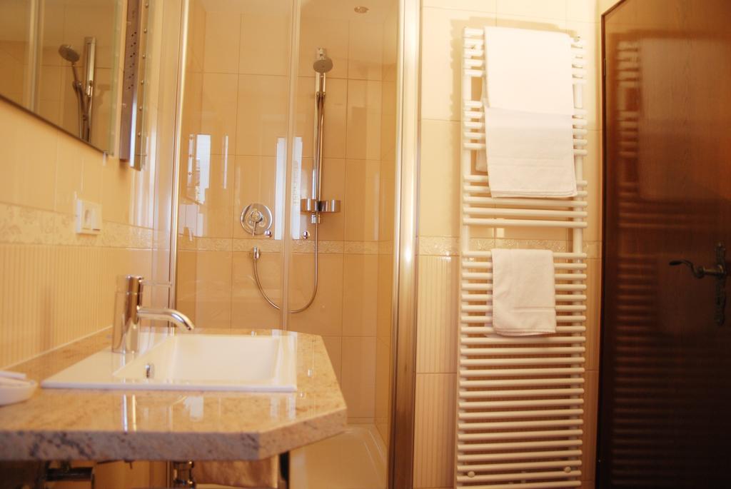Hotel Sankt Maximilian Bernkastel-Kues Værelse billede